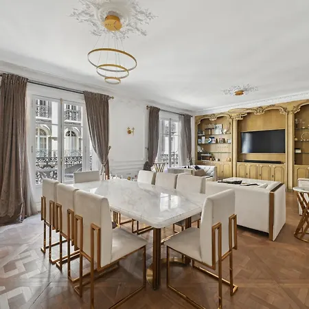Avec Balcon, Proche Trocadero